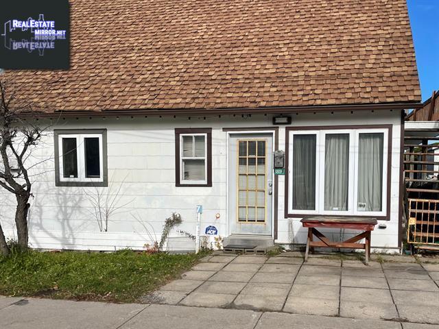 Property 1890 Ch. Du Village main img