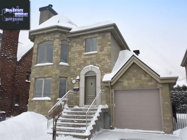 Property 1915 Ch. Du Bord-Du-Lac-Lakeshore main img