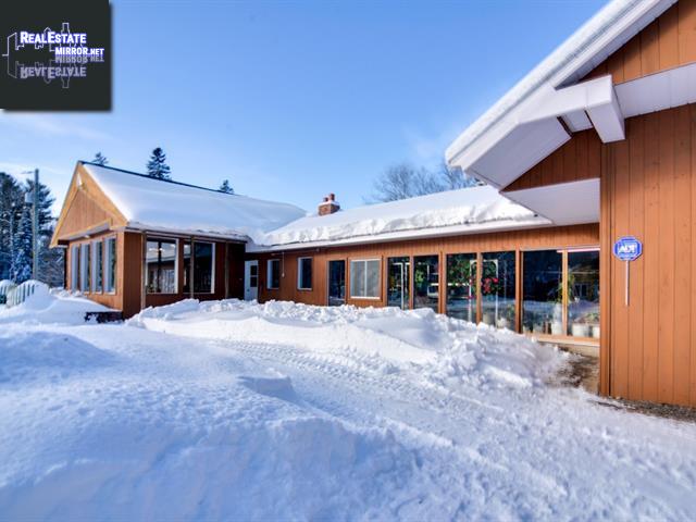 Property 220 Av. Du Lac-A-La-Perchaude main img