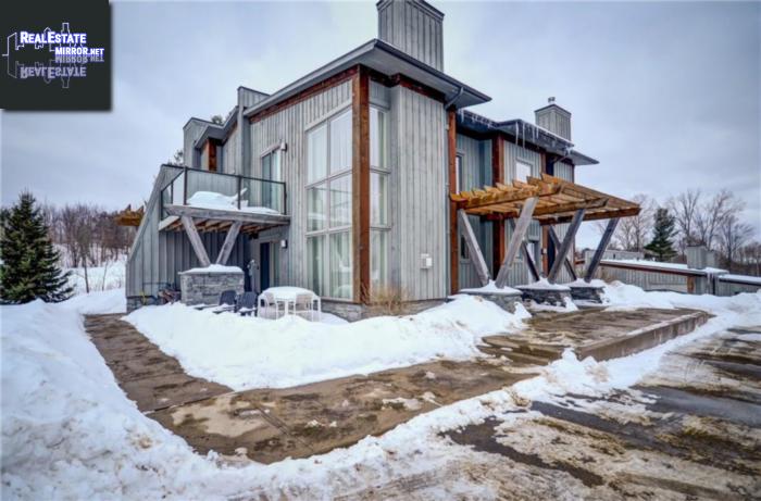 Property 22 Carrick Trail main img