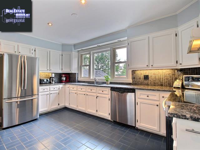 Property 167 Boul. Magenta O. main img