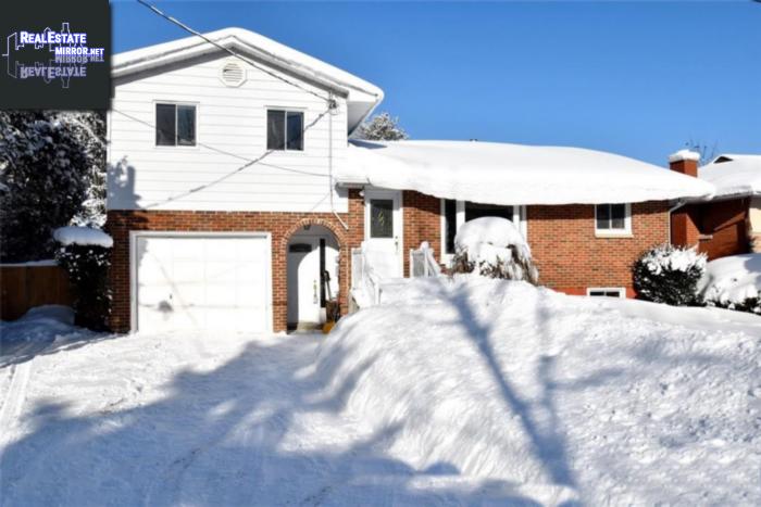 Property 220 Finden Street main img