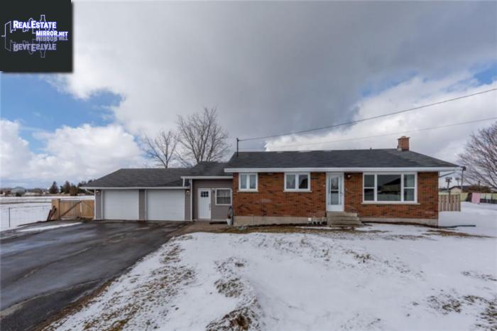Property 3909 Highway 35 Highway main img
