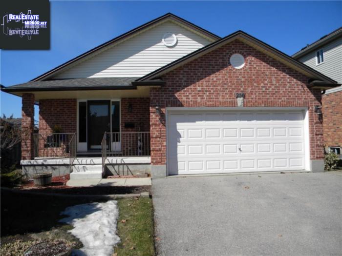 Property 256 Whitesands Drive main img