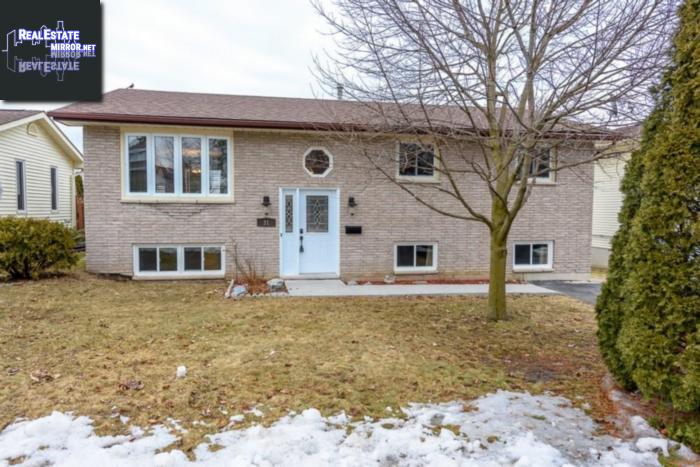 Property 31 Bleeker Avenue main img