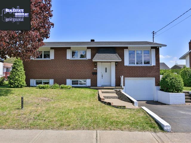 Property 394 Rue Victoria main img
