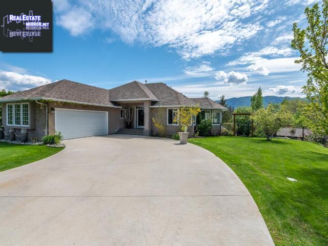 Property 1899 Sandstone Cres main img