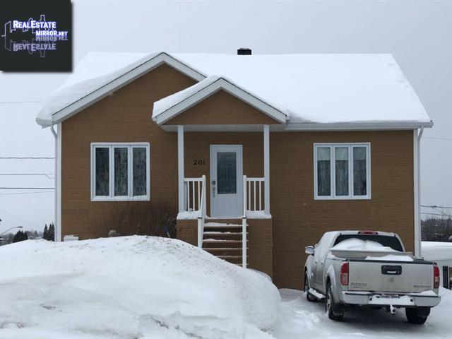 Property 201 Boul. Auger E. main img