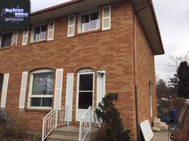 Property 732 Glengarry main img