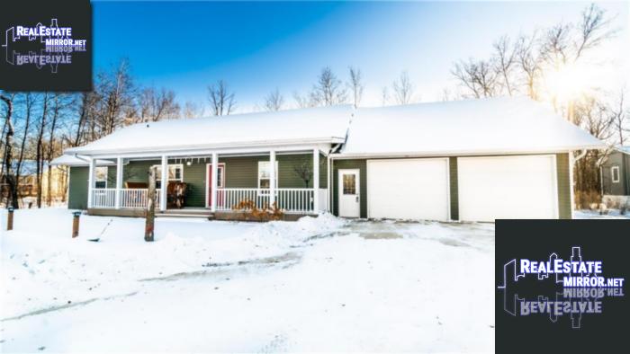 Property 12 Poplar Pl main img