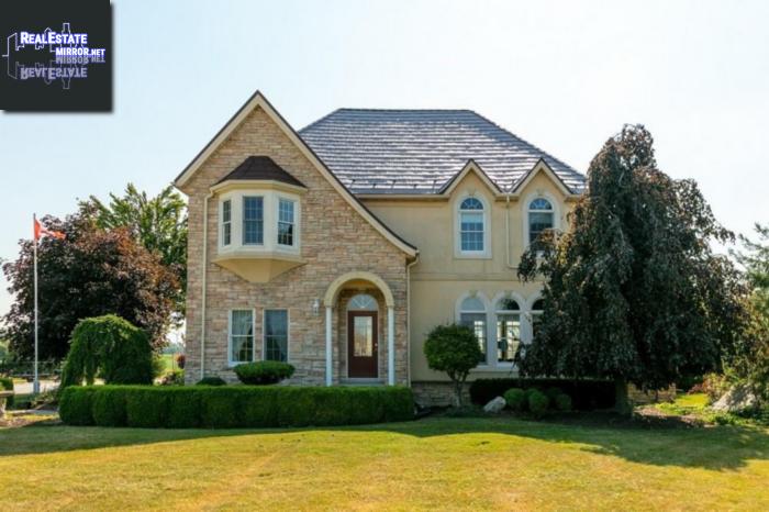 Property 2352 Lakeshore Rd 223 main img