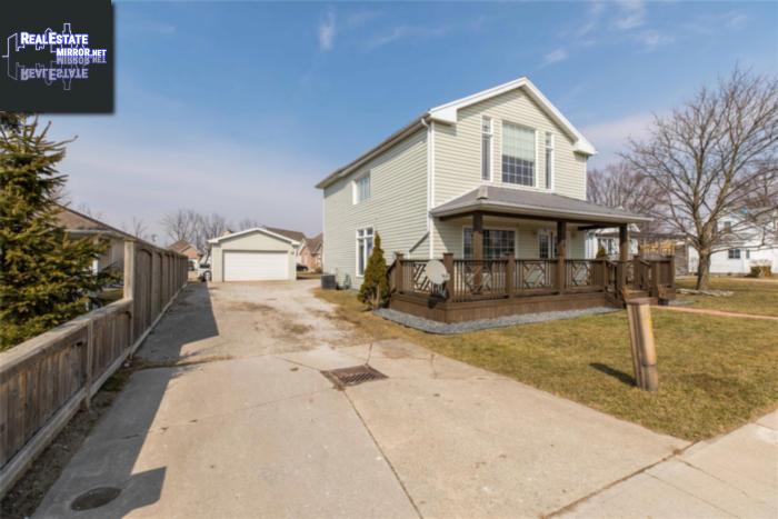 Property 4358 Petrolia Line main img