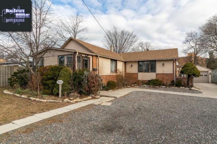 Property 7815 Riverside Drive East main img