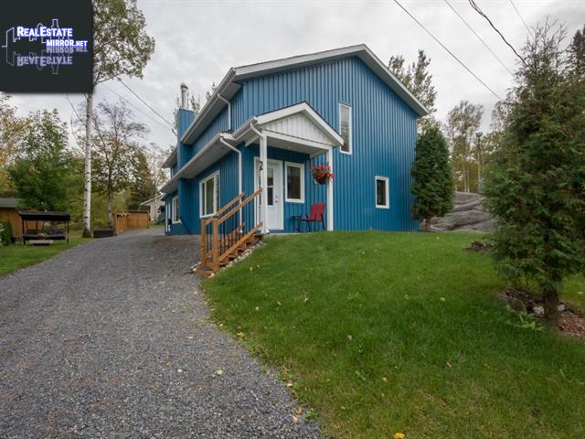 Property #Chalet 2-660 6e Rang main img