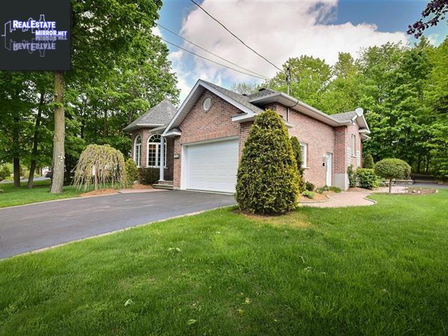 Property 850 Rue St-Jean main img