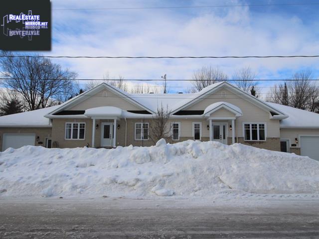 Property 208-210 Rue Lafreniere main img