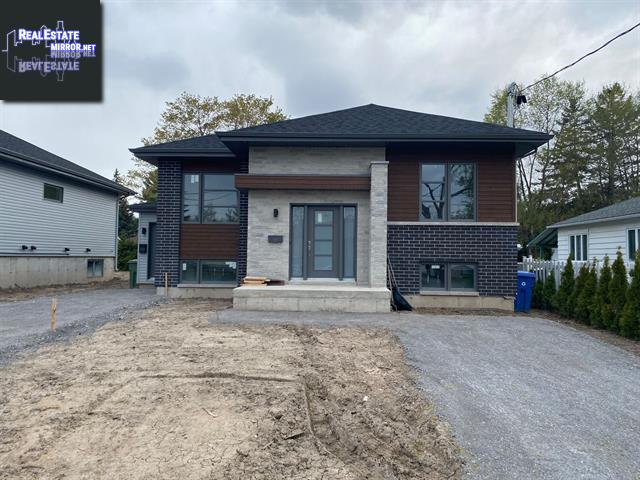 Property 162-164 Rue Houle main img