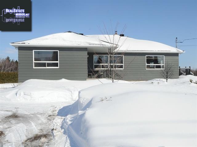 Property 1500 Ch. St-Dominique main img