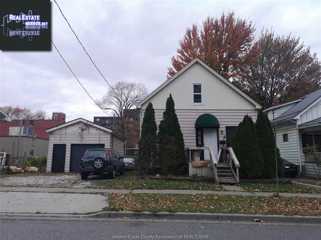 Property 3176 Wyandotte Street West main img