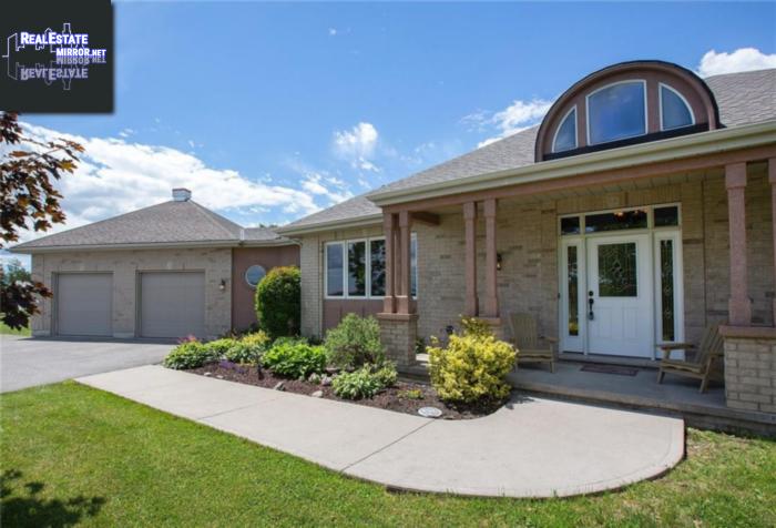 Property 87 Windwhisper Drive main img