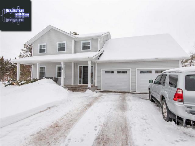 Property 22 Fairfax Drive main img