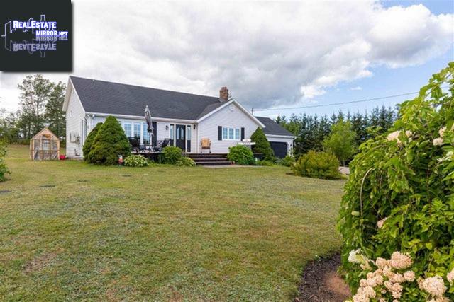 Property 2401 Mackinnon Road main img