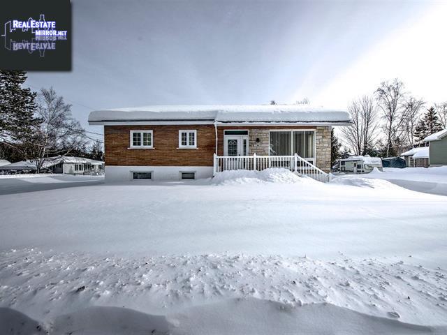 Property 471 Rue Allard main img