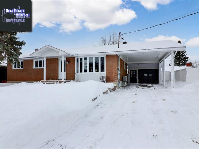 Property 420 Rue Houle main img