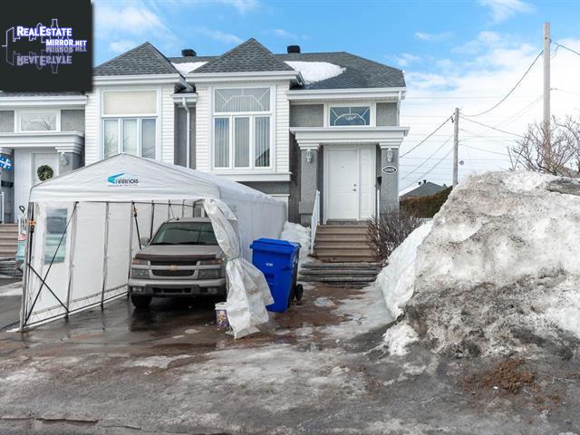 Property 20202 Place Du Canoe main img