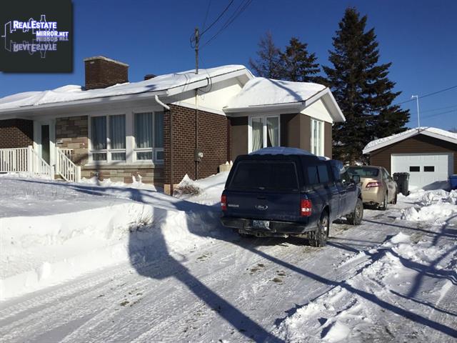 Property 149 Boul. Ste-Anne main img
