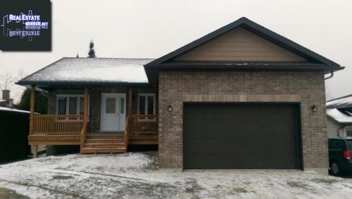 Property 2865 Bancroft Drive main img