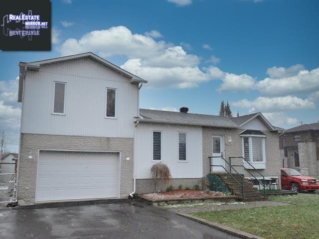 Property 190 Rue Rose main img