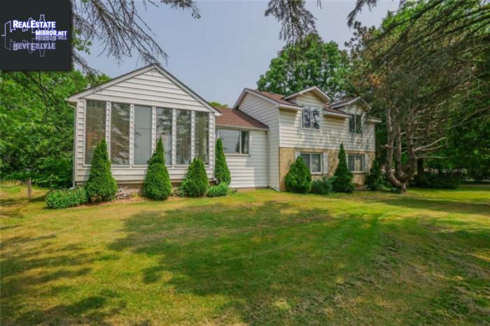 Property 1396 Sunningdale Road E main img