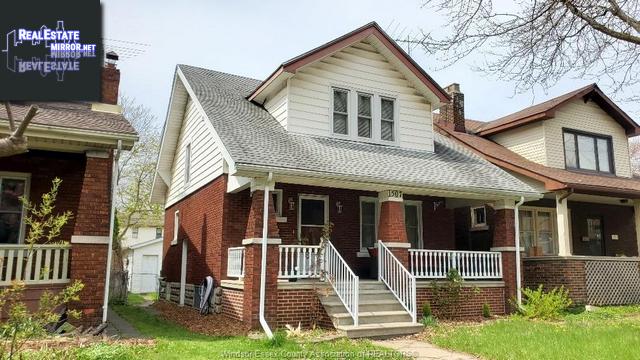 Property 1507 Dougall Avenue main img
