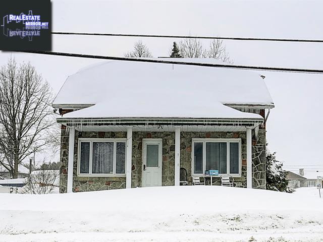 Property 964 Rue St-Isidore main img