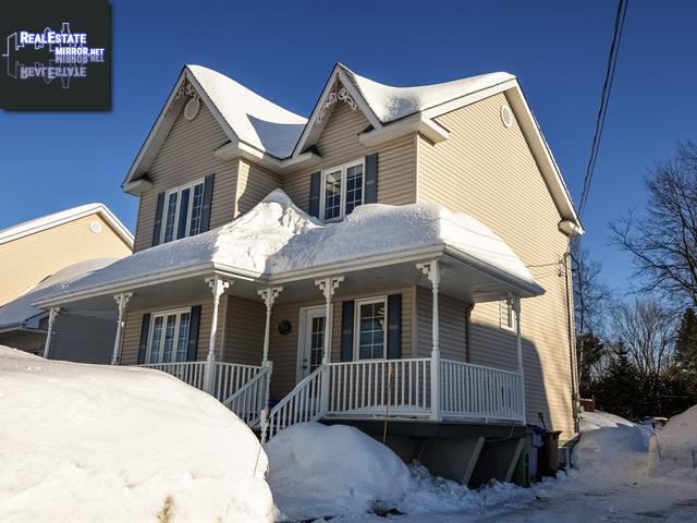 Property 1315 Rue Du Clos-Toumalin main img