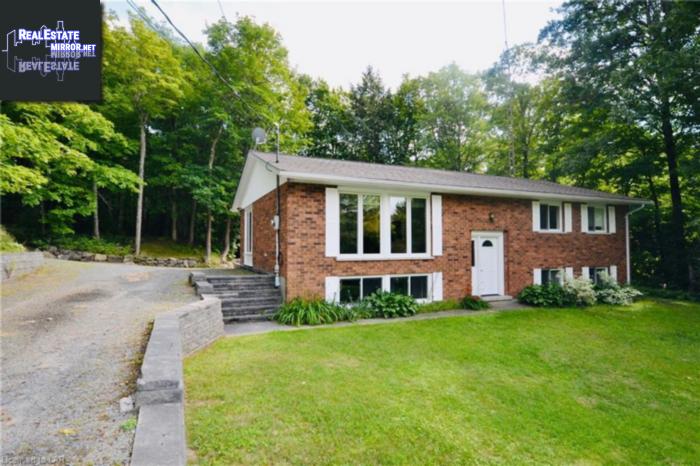 Property 84 Denniss Drive main img