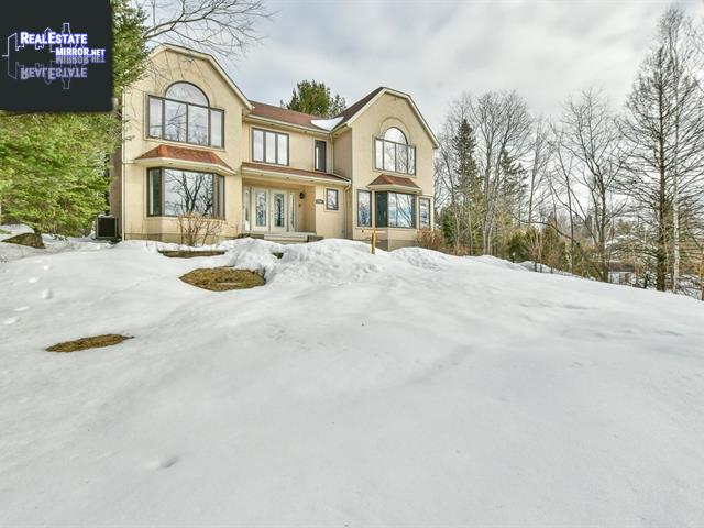 Property 848z-850z Place Fleurie main img