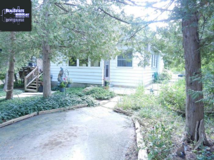 Property 24 Selkirk Road main img