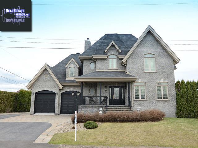 Property 59 Av. Girard main img
