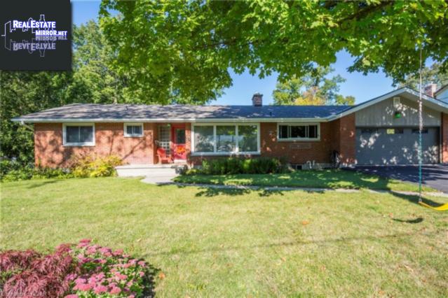 Property 15 Taylor Drive main img