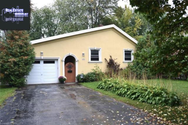 Property 373 Collins Drive main img
