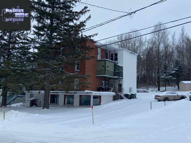 Property 203-209 Rue Manville O. main img