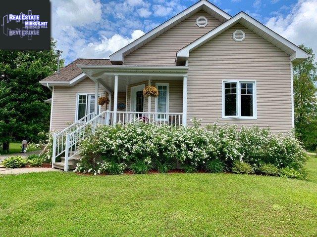 Property 2427 Rue De Larum-Deau main img