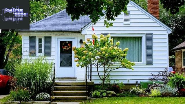 Property 17 Graydon Street main img