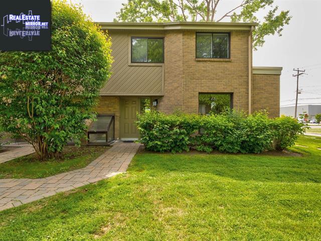 Property 10z-555 Montrose Drive main img