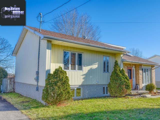 Property 144 Rue Cunningham main img
