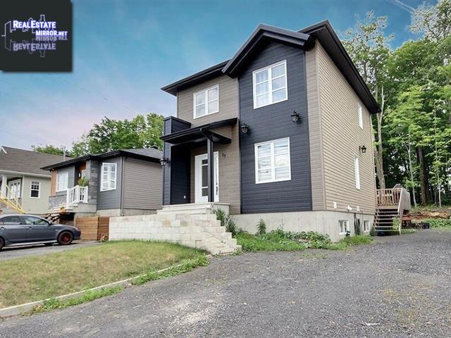 Property 47 Av. Des Generations main img