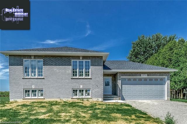 Property 366 Oak Street main img
