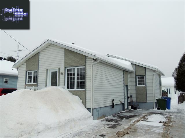 Property 105 Rue Durocher main img